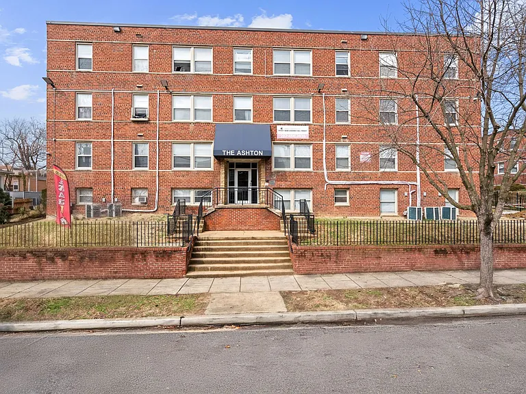 1814-1816 THE ASHTON — Photo 50