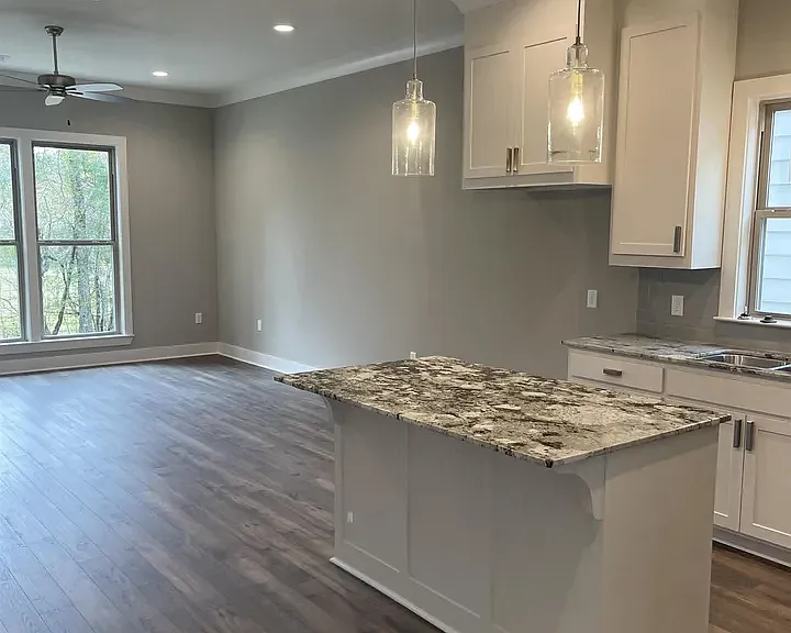 15614 Fieldside Ave — Photo 3