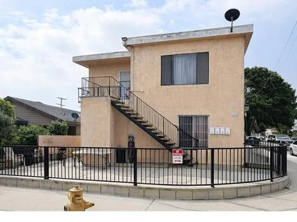 1600 E Sandison St APT 3, Wilmington, CA 90744