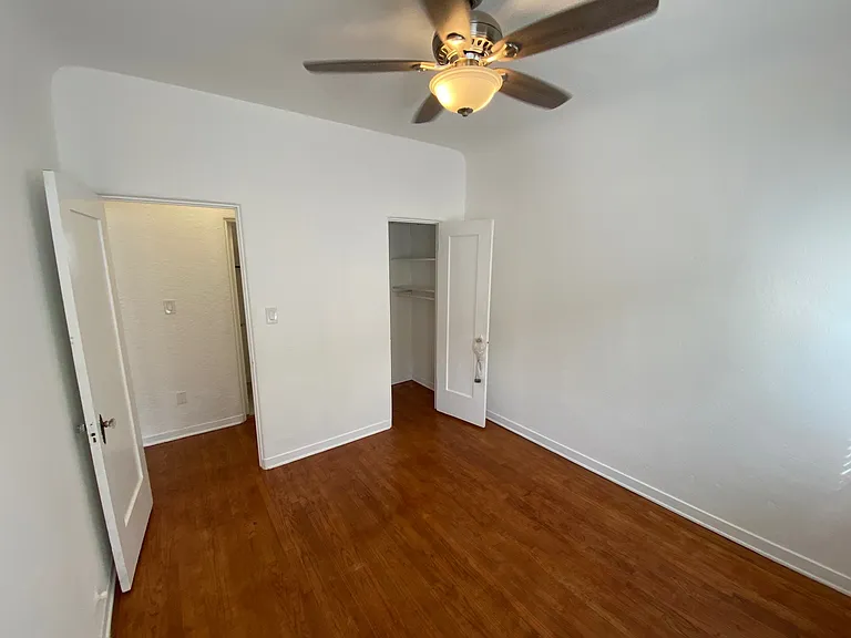 1312 Balboa Blvd W — Photo 4