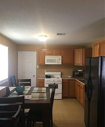 4th image of 7340 Hansbrough Ave