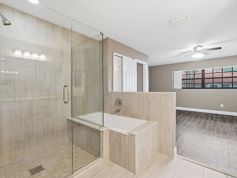 7528 Fenwick Cove Ln — Photo 7