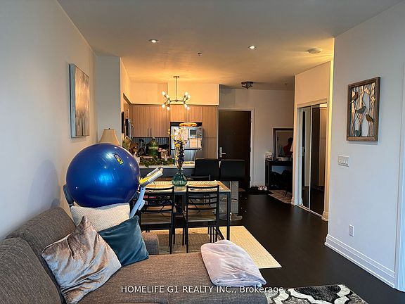 4th image of 65 Speers Rd Unit 318
