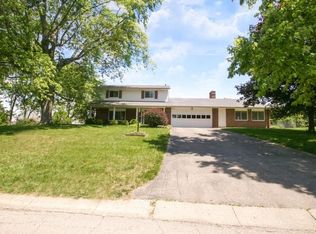 4378 Willow Run Dr, Dayton, OH 45430