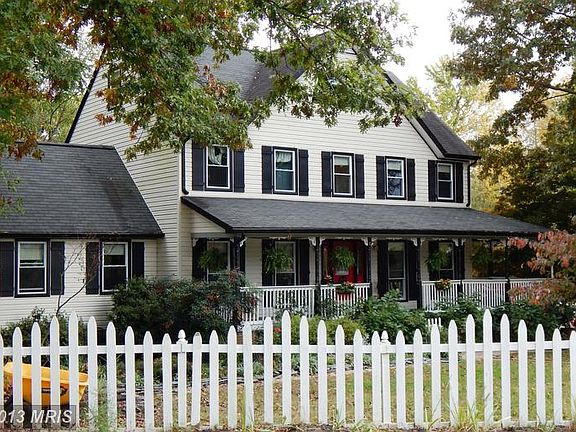 2nd image of 620 Winterberry Dr