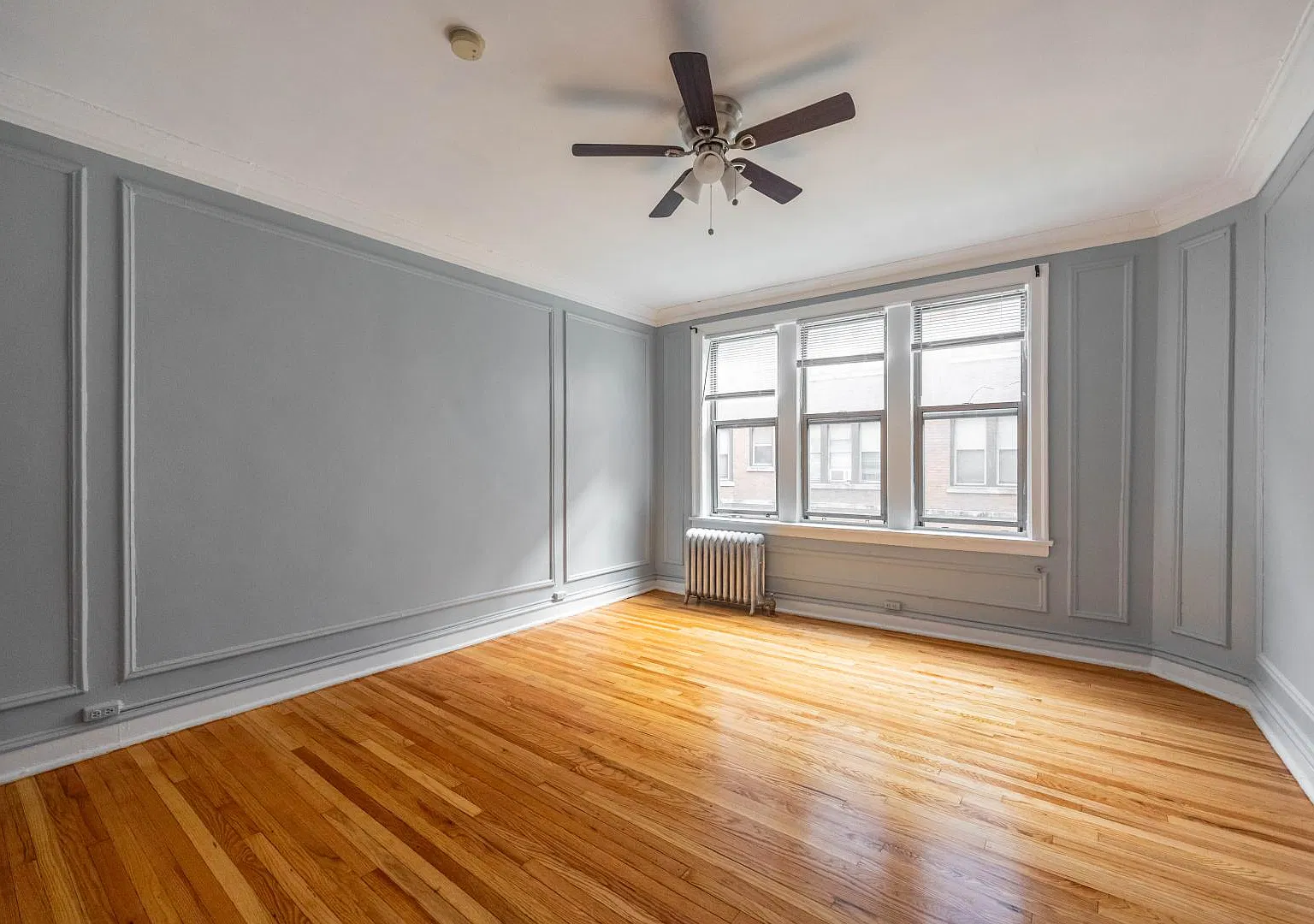 1369 West Estes Avenue #1J — Photo 2