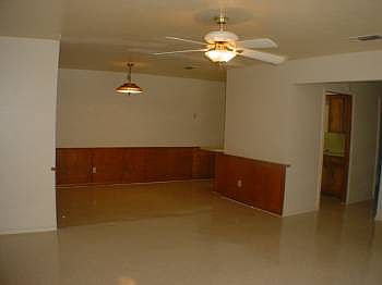 4th image of 816 Skyline Dr