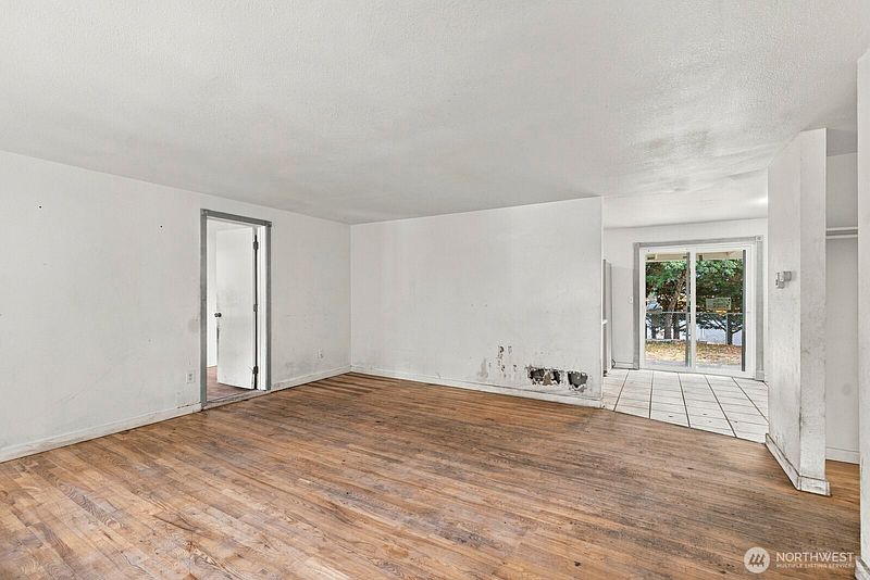 3rd image of 404 Edwards St NW