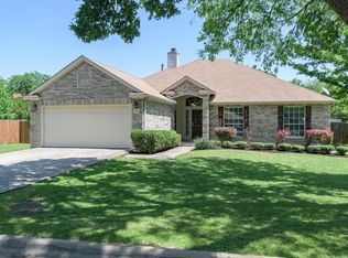 704 Grapevine Dr, Cedar Park, TX 78613