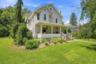 photo property thumbnail
