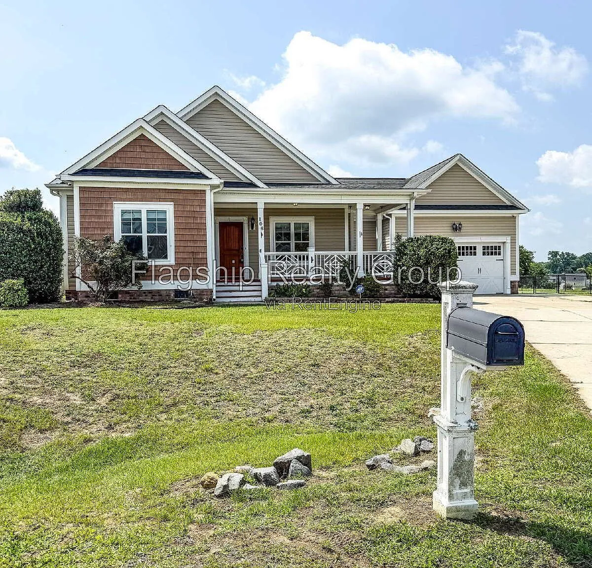 3 bed, 2.0 bath, 1418 sqft, $1,800 — Photo 2