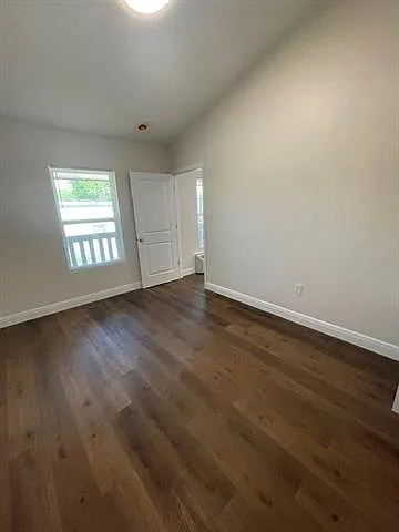 705 Central Ave — Photo 4
