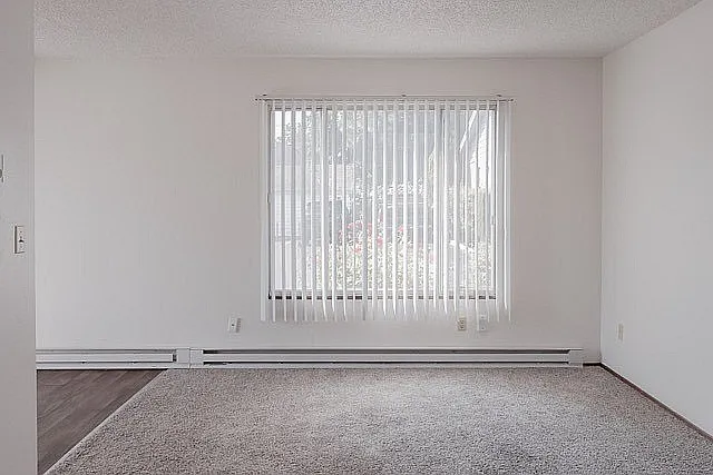 Villa 34 Apartments - Portland Oregon