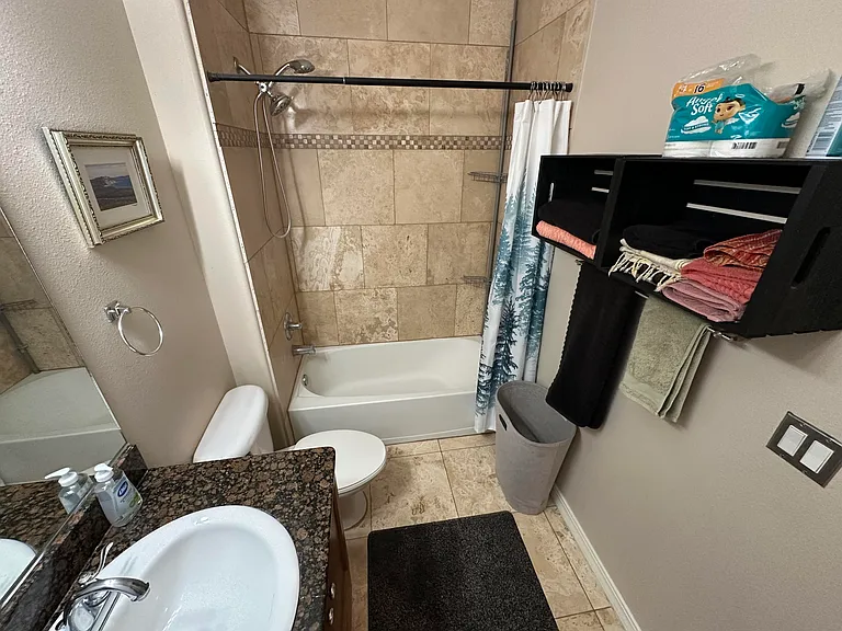 4320 Mesa Grande Pl SE #D — Photo 11