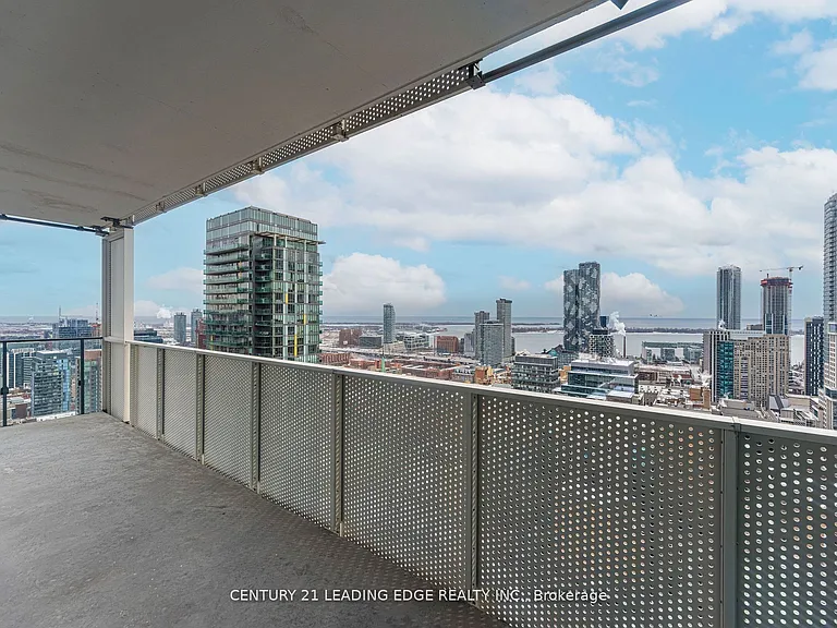 20 Lombard St #3603 — Photo 25