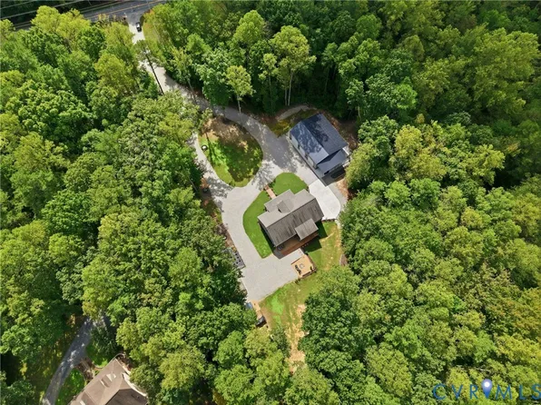 4010 Three Bridge Rd, Powhatan, VA 23139