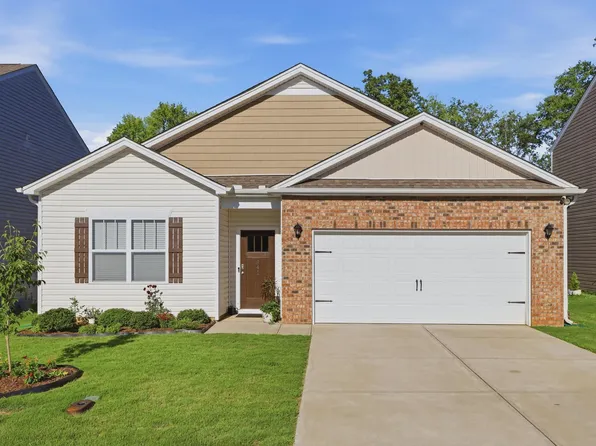 841 Honeybush Dr, Lyman, SC 29365