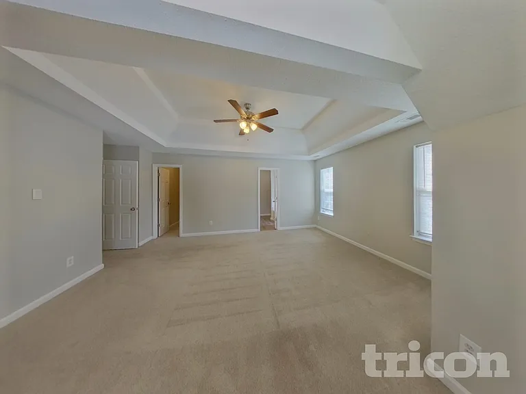464 Berkshire Pl — Photo 7