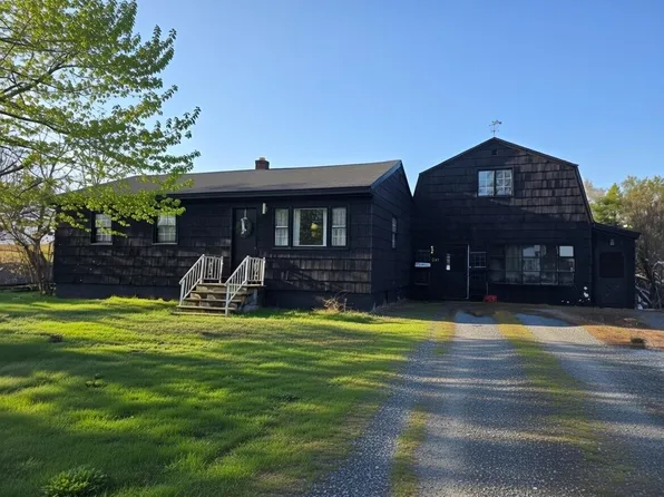 341 River Road, Orrington, ME 04474