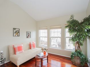 46674 Cavendish Sq, Sterling, VA 20165