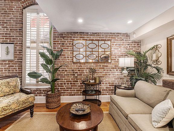 Living area with Smart TV