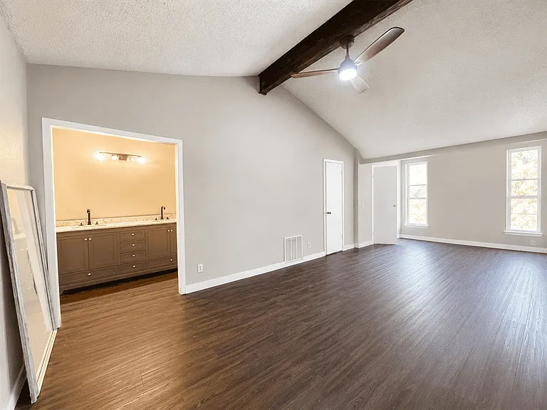 1034 Ericson Dr — Photo 20