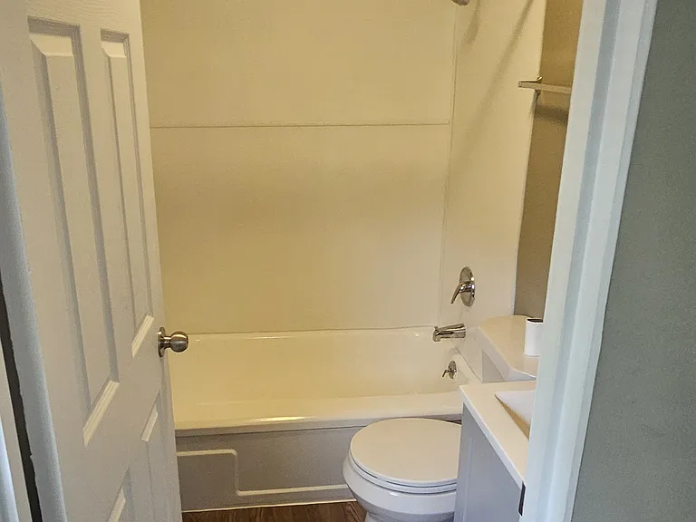 5230 Hunter Ave — Photo 9