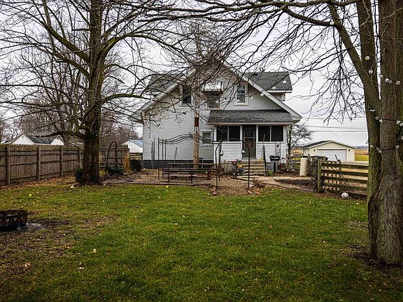 3rd image of 2641 E County Road 800 N