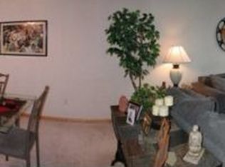 9839 Hamlet Ln S, Cottage Grove, MN 55016