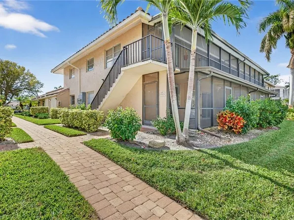 1523 Chesapeake AVE #B4, NAPLES, FL 34102