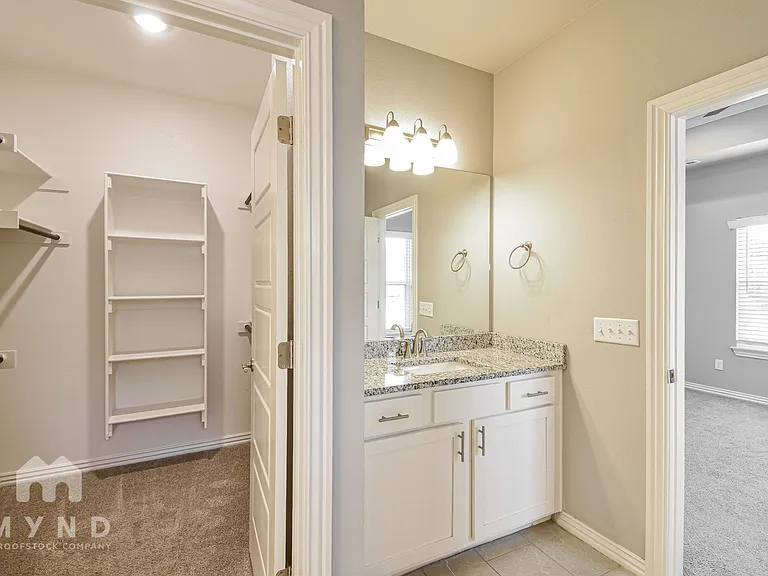 5903 SW Gentle Winds Ave — Photo 13