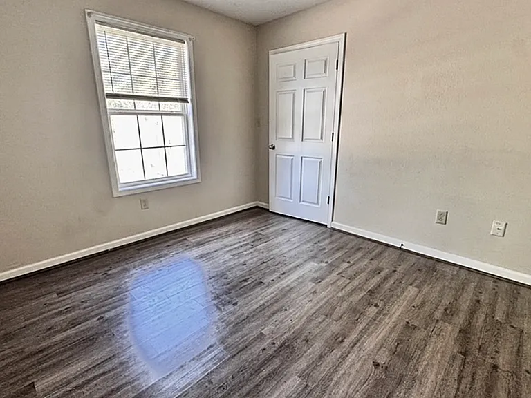 616 Creath Ave — Photo 9