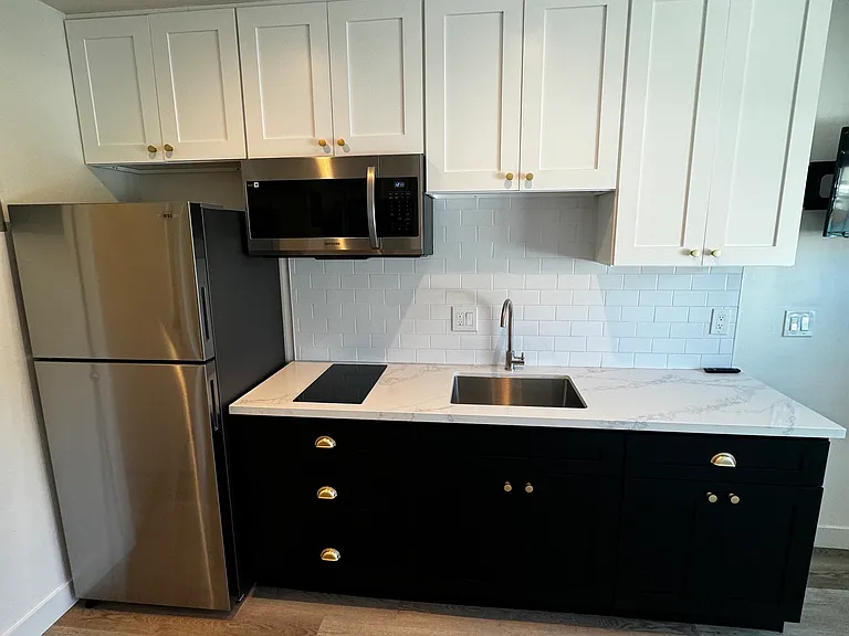 3833 Front St #9 — Photo 6