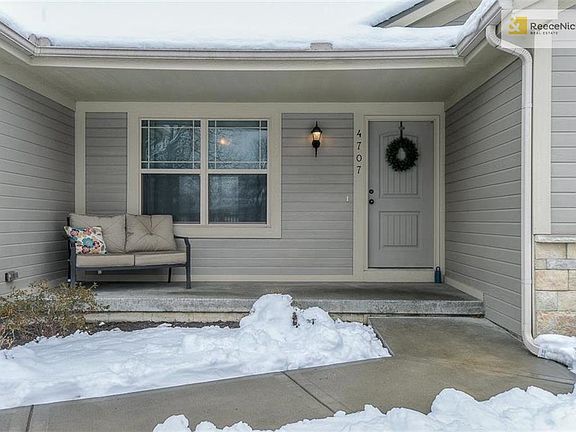 Darling front porch to sip your morning coffee (when it's warmer of course!)