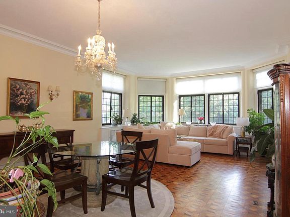 3rd image of 514 E Lancaster Ave APT 1B