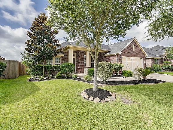 3rd image of 19523 Stetson Heights Ln