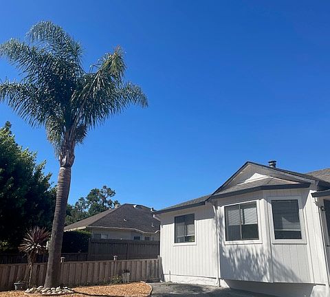 2nd image of 1020 Stony Glen Ln