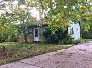 707 Tawney Ct, Champaign, IL