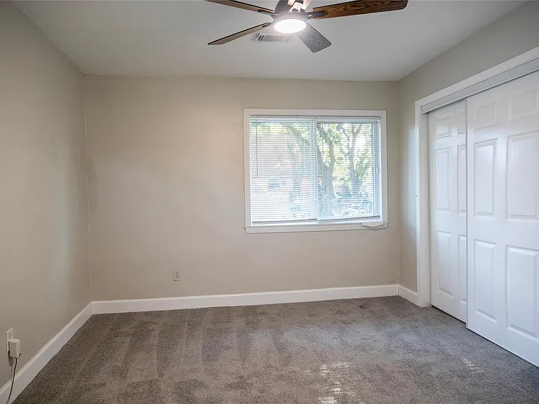 5502 Elm Tree Dr — Photo 25