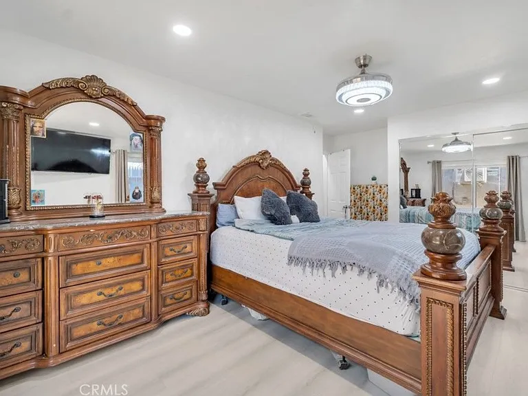 7701 Baird Ave — Photo 37