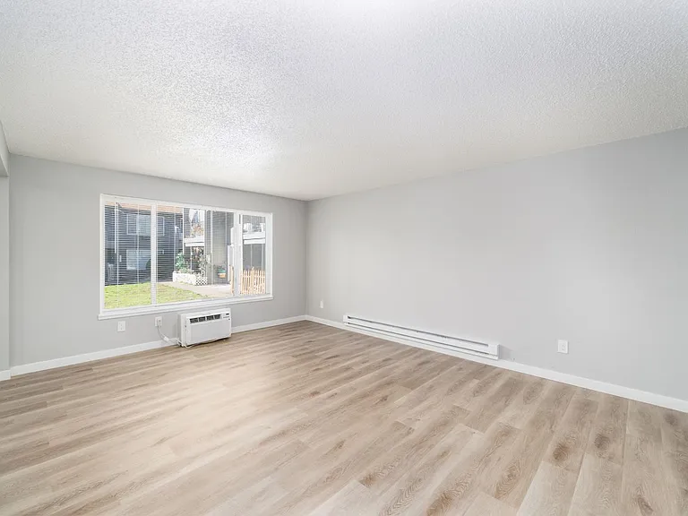 Pine Tree Lane Apartments — Photo 19