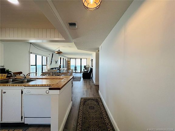 4th image of 7380 S Ocean Dr APT 917A