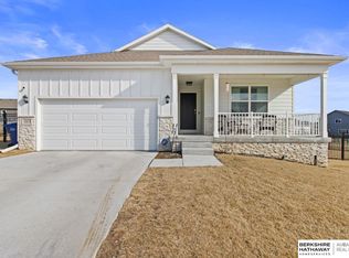 11617 S 191st Ave, Gretna, NE 68028