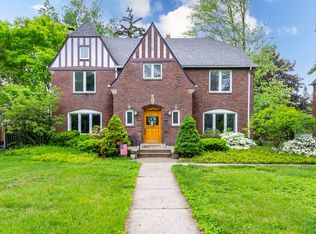 953 Berkshire Rd, Grosse Pointe Park, MI 48230