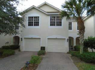 1140 Oxford Ln, Naples, FL 34105