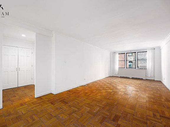 2nd image of 241 E 76th St APT 4A
