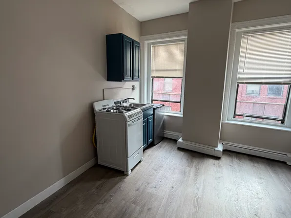 185 Green St, Jamaica Plain, MA