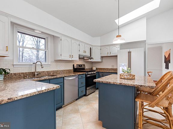 4th image of 218 Aquia Bay Ave