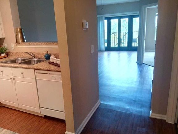 3rd image of 11 S Osceola Ave APT 3402