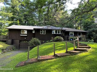 13 Cherry Hill Rd, Stockbridge, MA 01262